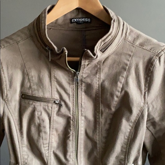 Jacket - Picture 2 of 4